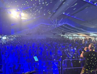 Unterbaar das war wunderbaar 🥳 @unterbaarer Brauereifest! 🔈 @staber_av 💡 @sebirhsn  #jollysound#partyband#bellanapoli#unterbaarer#bierzelt